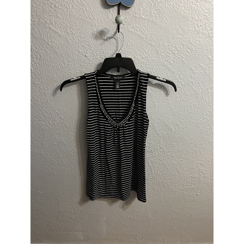 White House Black Market Purple 1/2 Button sleeveless blouse size XS